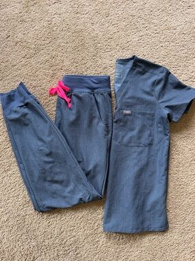 Figs Women's Navy Scrub Set with Pink Drawstring